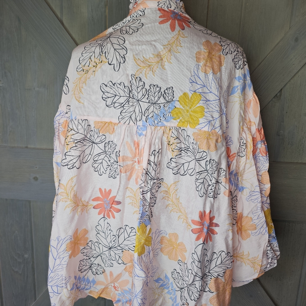 Women's Fate Floral Oversized Blouse sz Medium - Picture 2 of 4
